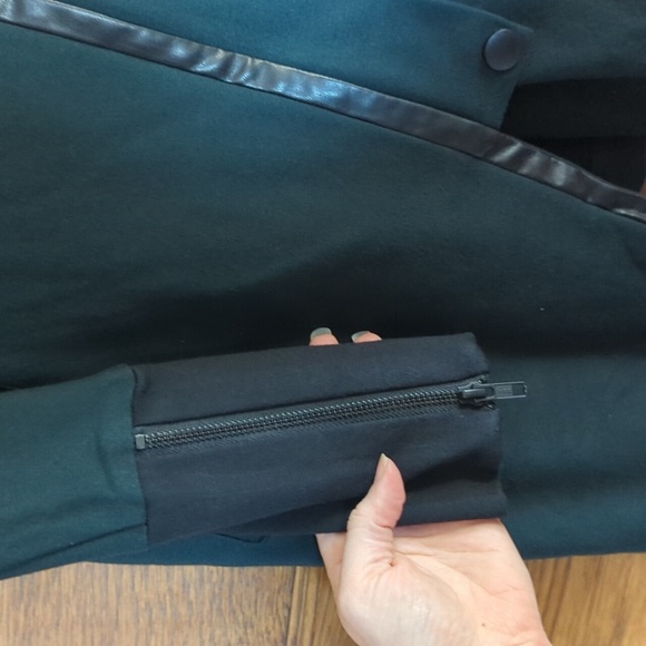 CAbi Green and Black Leather Trim Renaissance Asymmetrical Zip Pea Coat Size XS - Picture 7 of 10
